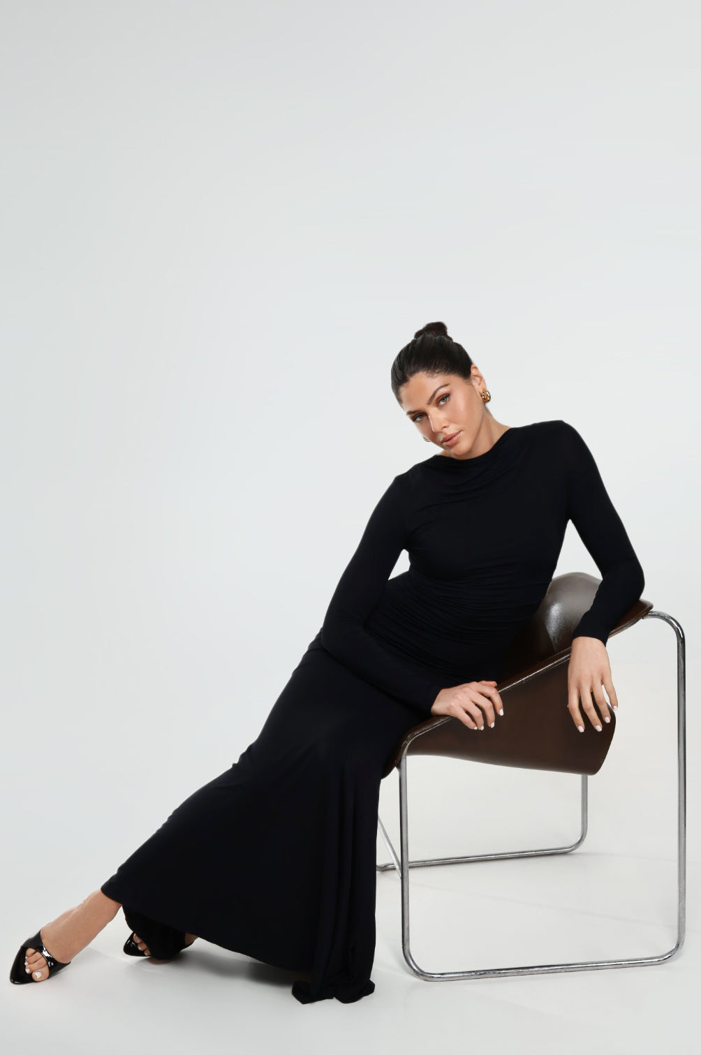 THE MAXI RUCHED DRESS / ONYX