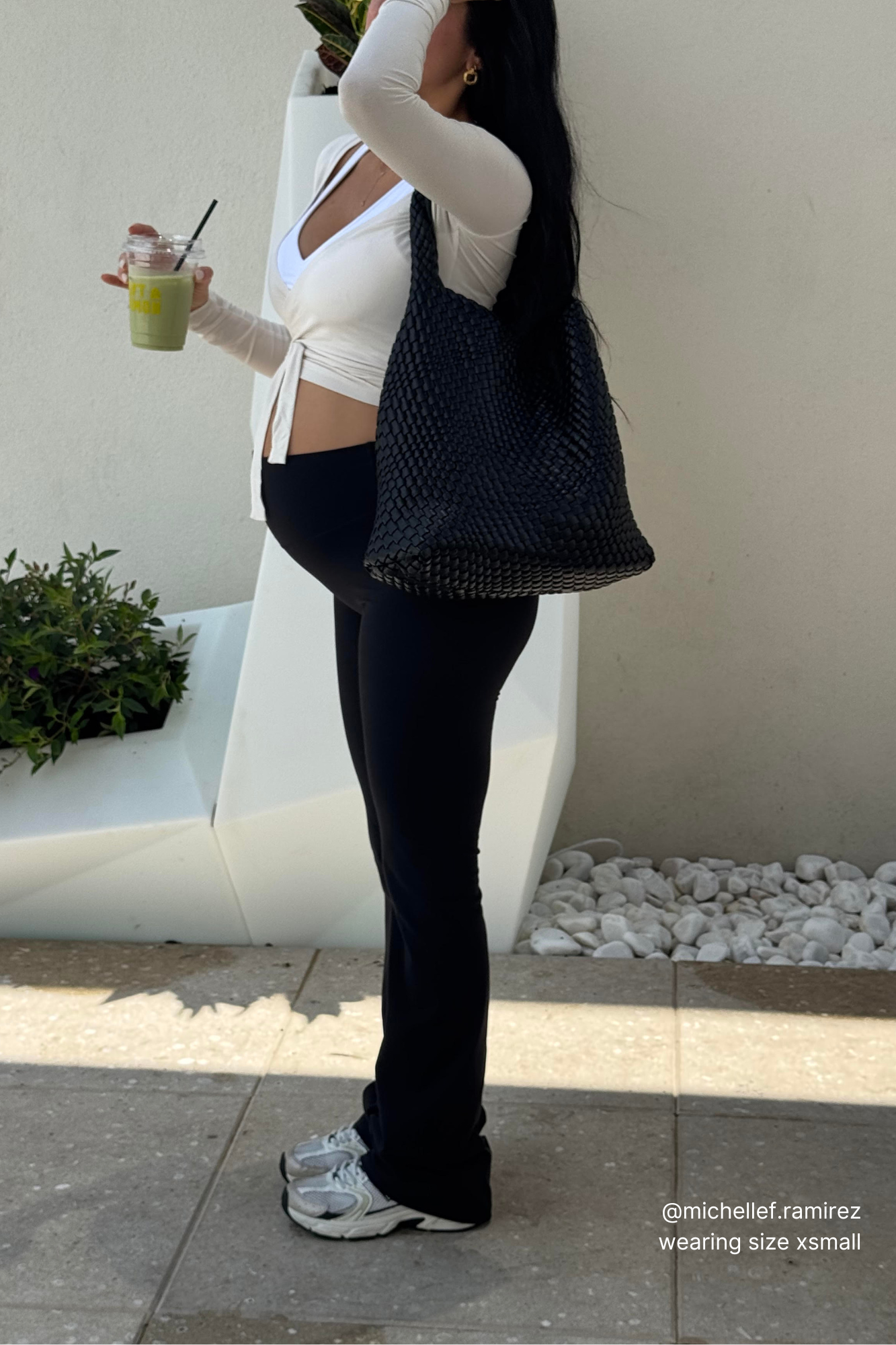 THE LOUNGE FLARE LEGGING / BLACK