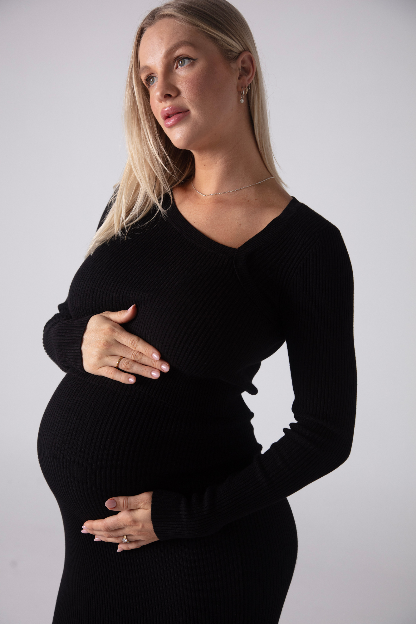 THE MATERNITY CUT OUT LUXE KNIT TOP / ONYX