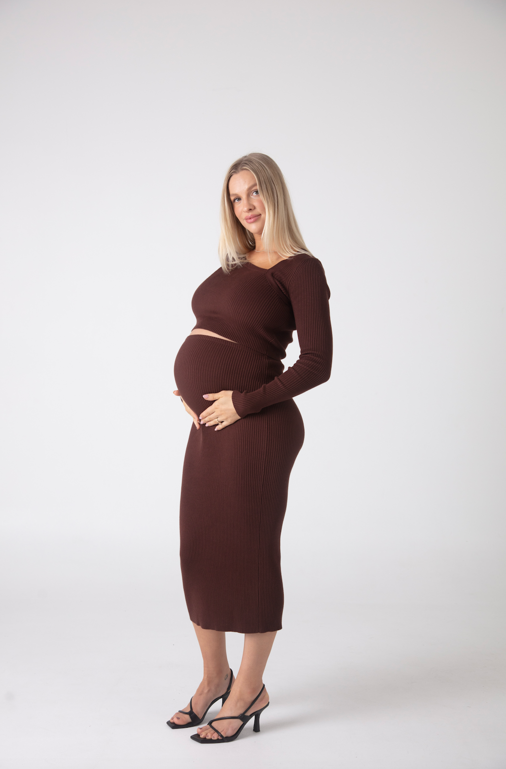 THE MATERNITY LUXE KNIT MIDI SKIRT / ESPRESSO