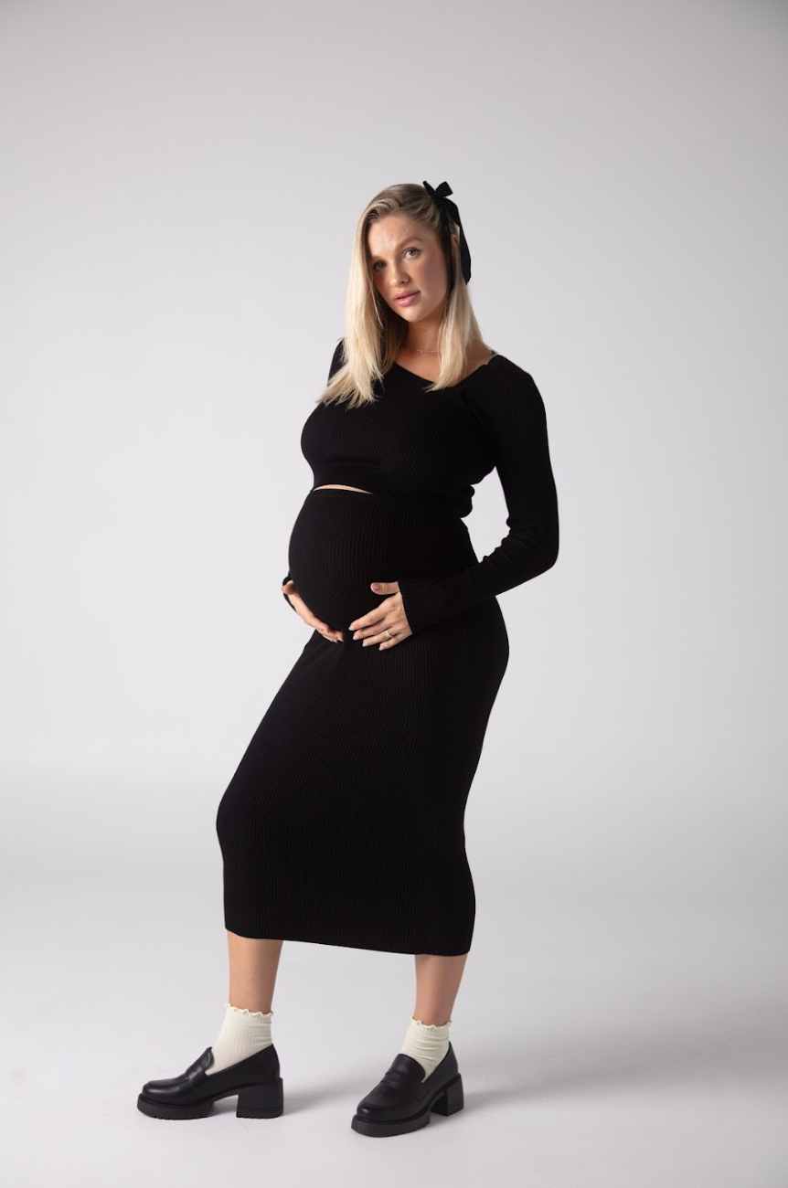 THE MATERNITY LUXE KNIT MIDI SKIRT / ONYX